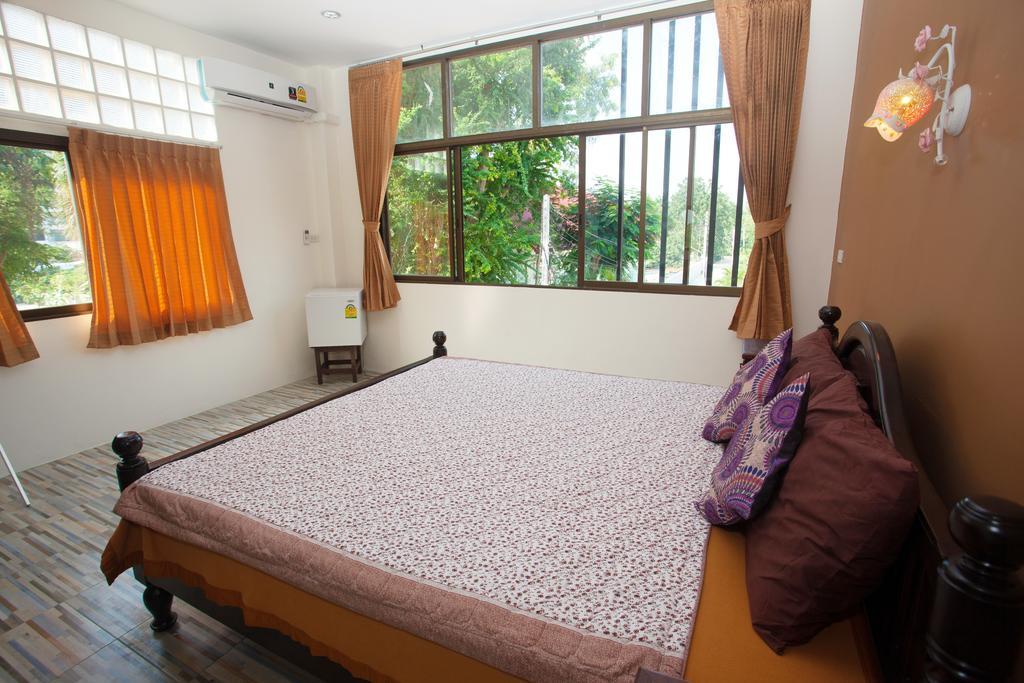 Sea Breeze Guest House Cha-Am Bilik gambar